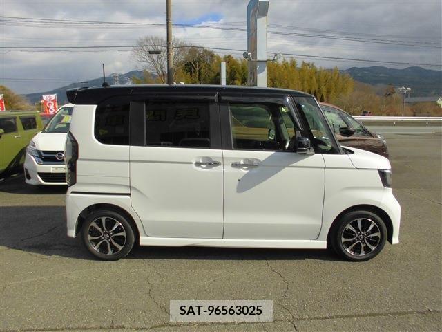Honda N BOX CUSTOM 2020-03 222949-2