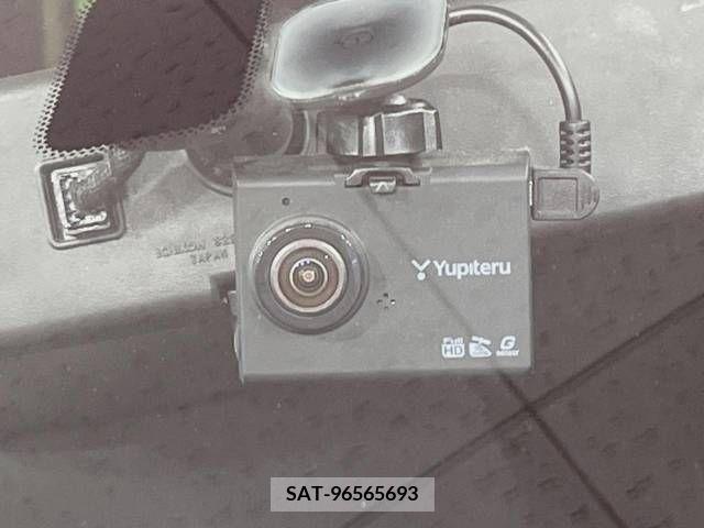 Nissan NOTE 2017-09 347793-4