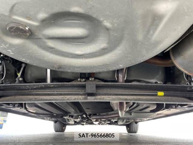 Toyota SIENTA 2018-07 352894-18