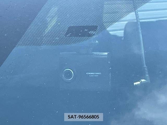 Toyota SIENTA 2018-07 352894-7