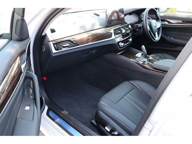 Bmw 5 SERIES 2021-07 189807-20
