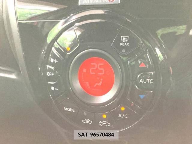 Nissan NOTE 2017-02 255859-6
