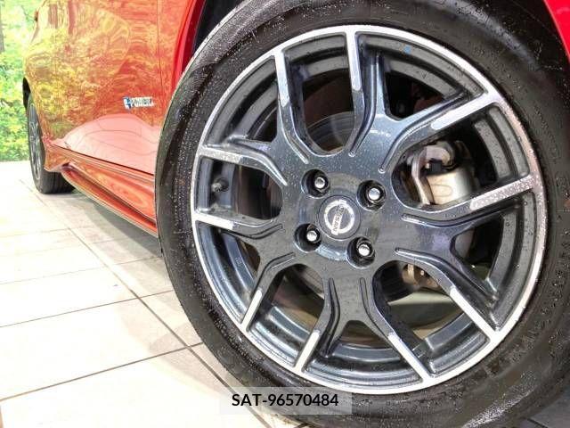Nissan NOTE 2017-02 255859-13