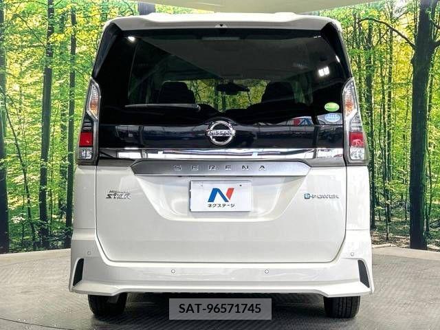 Nissan SERENA 2018-03 393878-16