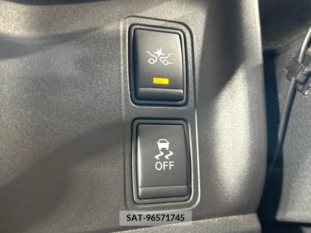 Nissan SERENA 2018-03 393878-5