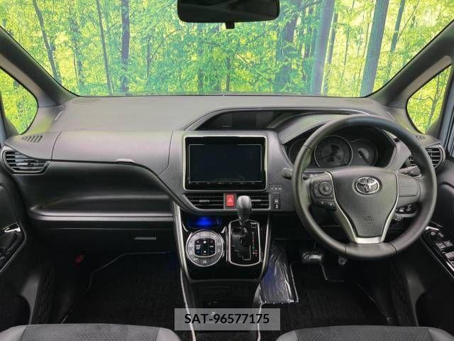 Toyota VOXY 2020-12 228752-1