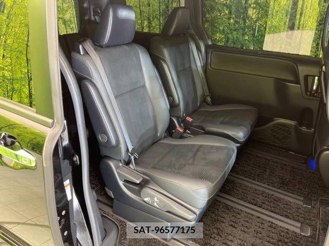 Toyota VOXY 2020-12 228752-9