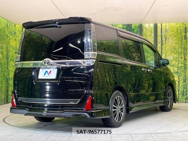 Toyota VOXY 2020-12 228752-18