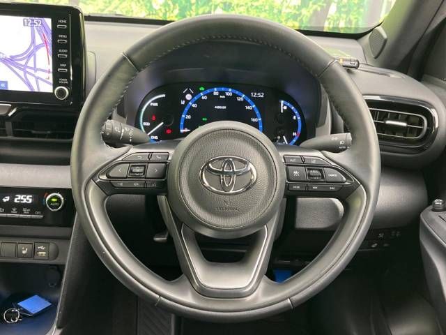 Toyota YARIS CROSS 2022-09 193852-11