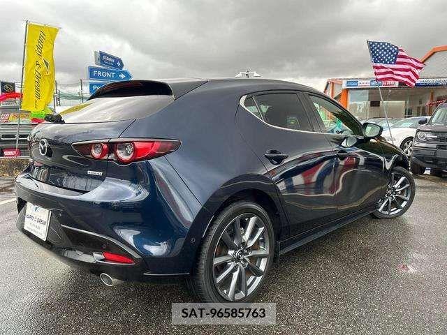 Mazda MAZDA3 2019-09 331123-6