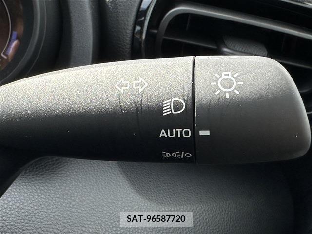 Toyota YARIS 2020-03 371919-13