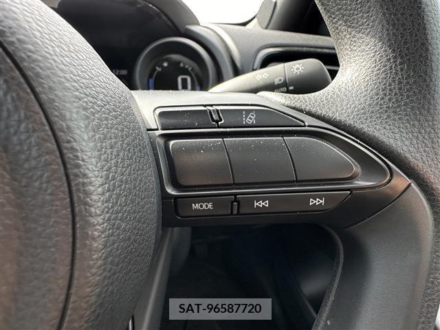 Toyota YARIS 2020-03 371919-11