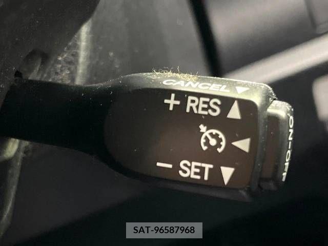 Toyota VOXY 2020-09 394978-6