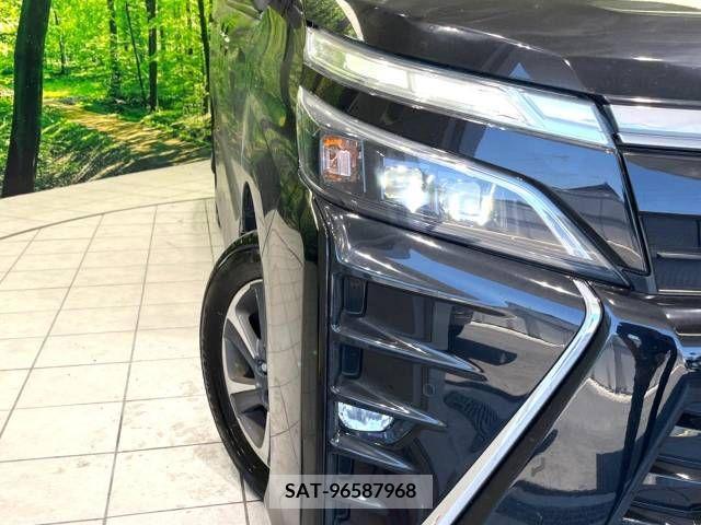 Toyota VOXY 2020-09 394978-12