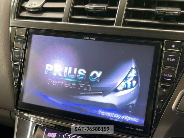 Toyota PRIUS ALPHA 2013-11 381034-2