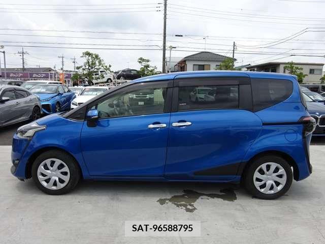 Toyota SIENTA 2015-09 328145-9