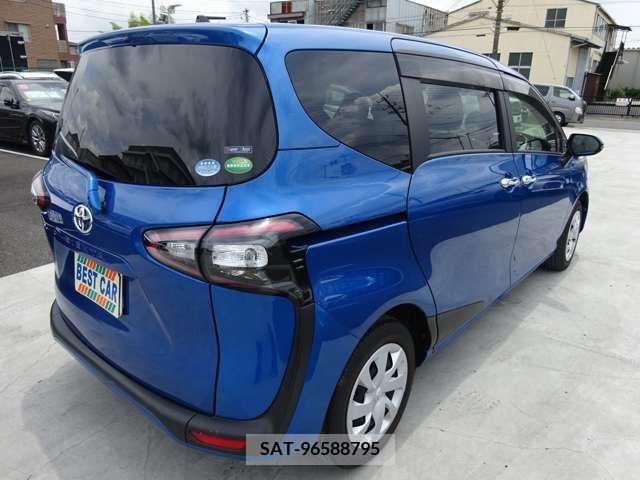 Toyota SIENTA 2015-09 328145-7