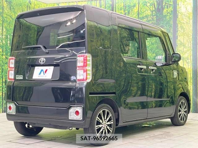 Toyota Pixis Mega 2018-04 393254-17