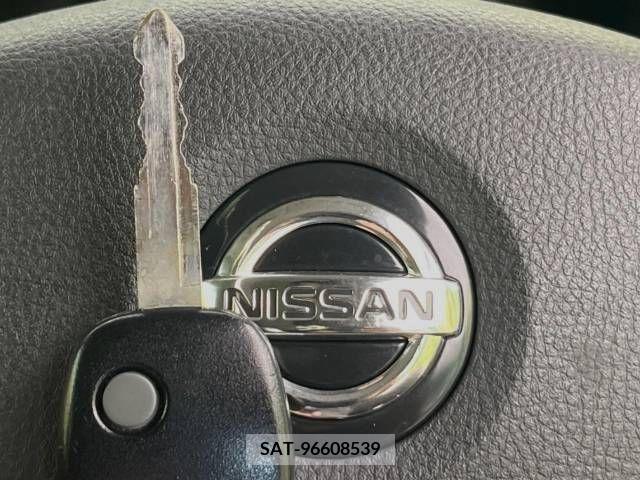 Nissan MOCO 2017-10 354692-4