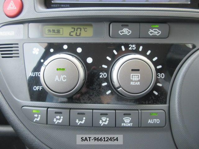 Toyota SIENTA 2013-06 313753-13