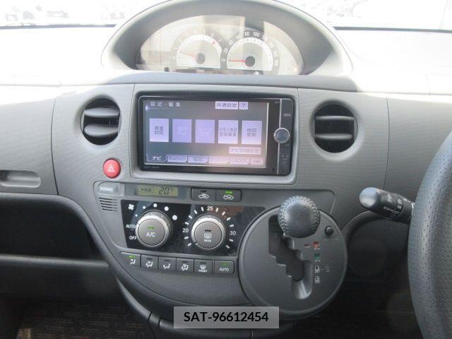 Toyota SIENTA 2013-06 313753-11