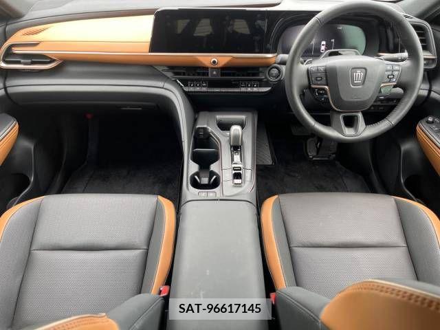 Toyota CROWN 2023-06 316717-1