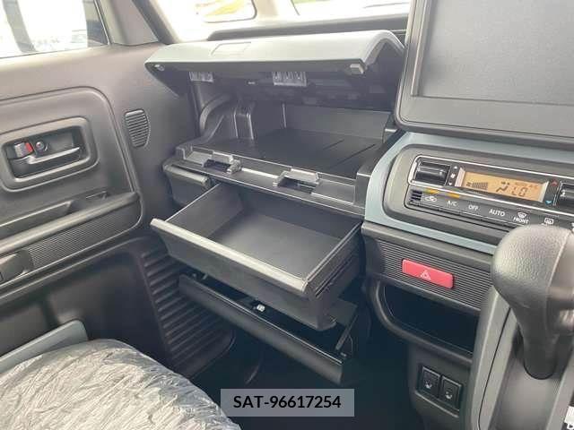 Suzuki SPACIA 2022-08 223569-21