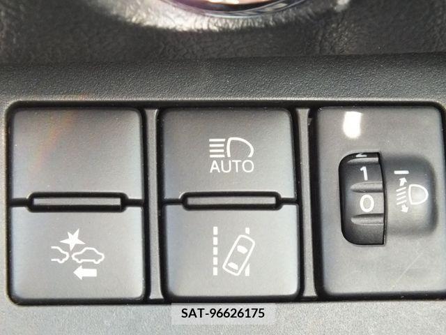 Toyota SIENTA 2016-09 345794-27