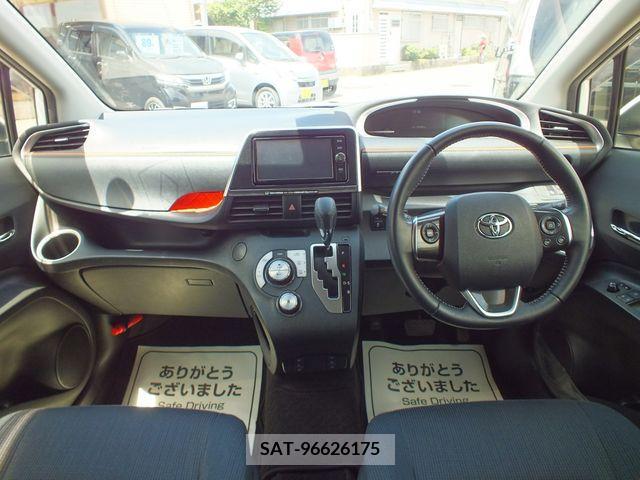 Toyota SIENTA 2016-09 345794-18