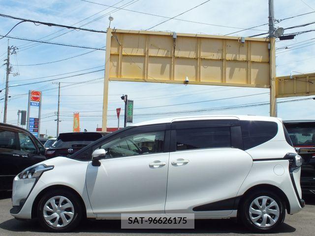 Toyota SIENTA 2016-09 345794-4