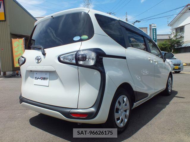 Toyota SIENTA 2016-09 345794-6