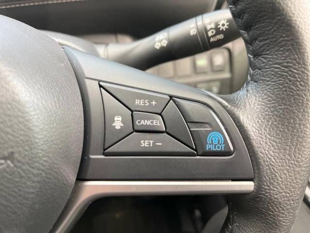 Nissan SERENA 2016-10 22296-5