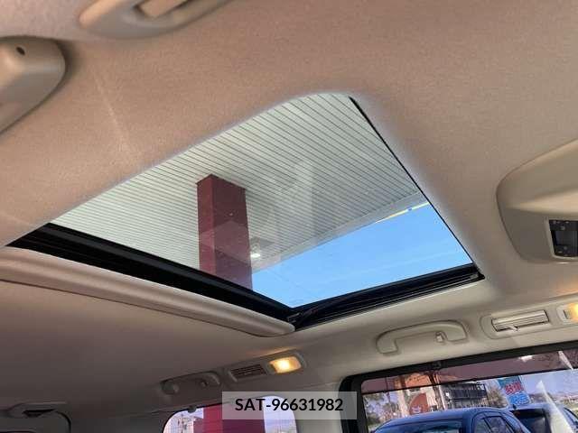 Nissan ELGRAND 2011-08 334981-1