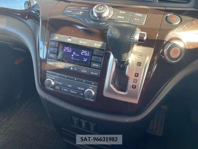 Nissan ELGRAND 2011-08 334981-10
