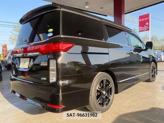 Nissan ELGRAND 2011-08 334981-4