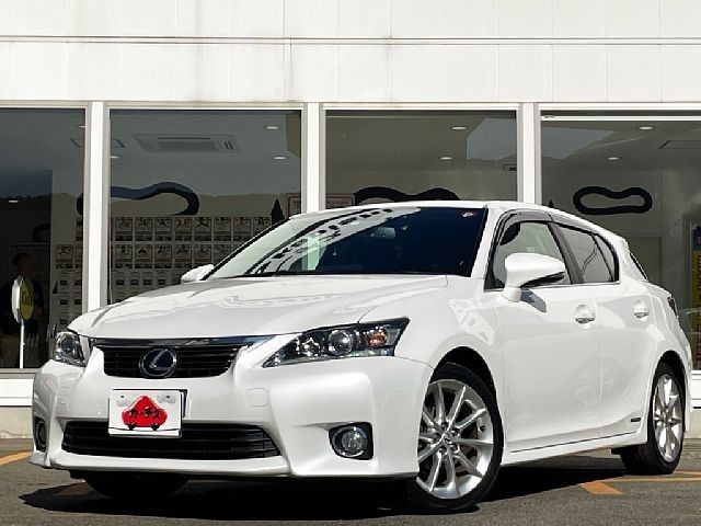 Lexus CT 2011-07 182439-0