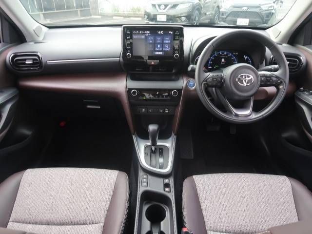 Toyota YARIS CROSS 2021-11 23944-1