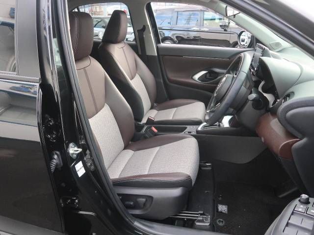 Toyota YARIS CROSS 2021-11 23944-8