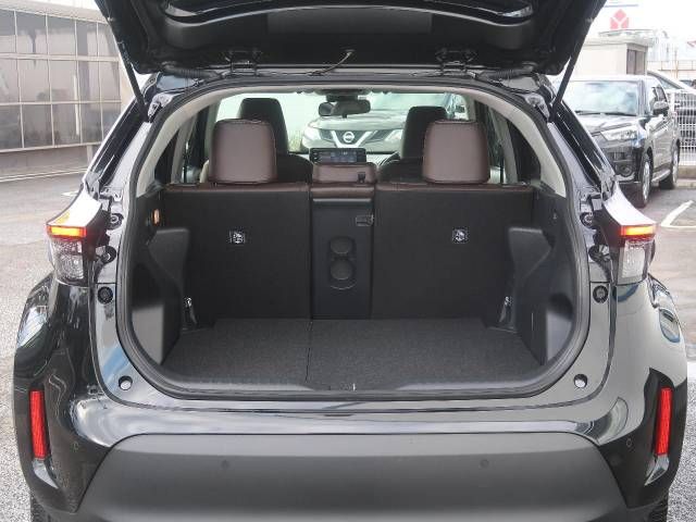 Toyota YARIS CROSS 2021-11 23944-10
