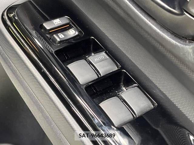 Toyota AQUA 2016-08 343864-5