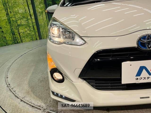 Toyota AQUA 2016-08 343864-12