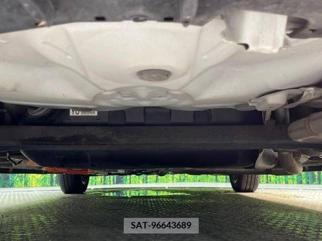 Toyota AQUA 2016-08 343864-19