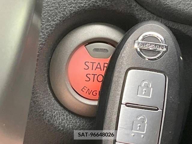 Nissan NOTE 2014-03 302345-4