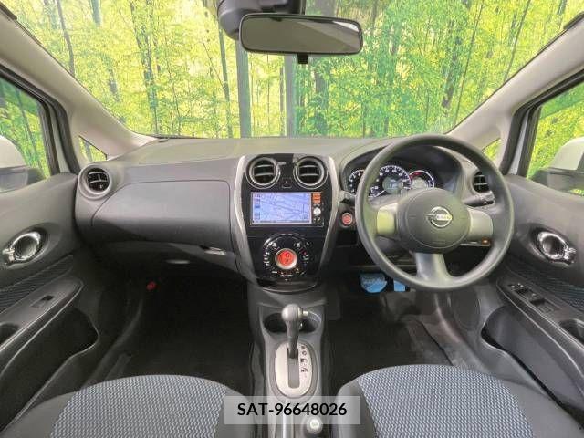 Nissan NOTE 2014-03 302345-1