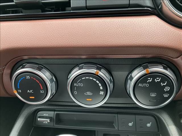 Mazda ROADSTER 2017-07 20797-11