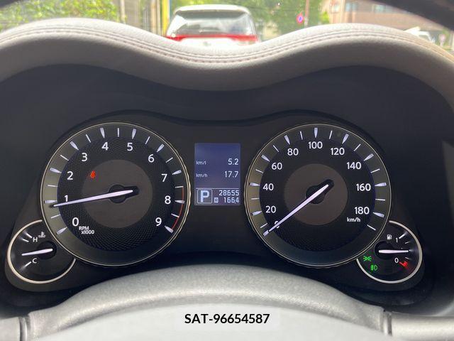 Nissan FUGA 2010-02 391077-3