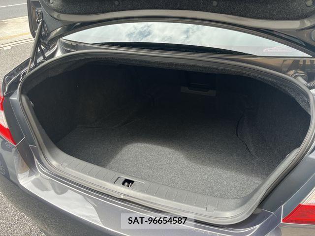 Nissan FUGA 2010-02 391077-26