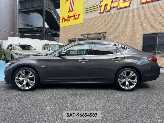 Nissan FUGA 2010-02 391077-24