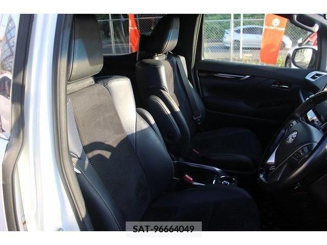 Toyota VELLFIRE 2017-06 369746-12