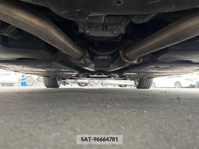 Lexus LS 2012-10 316831-19